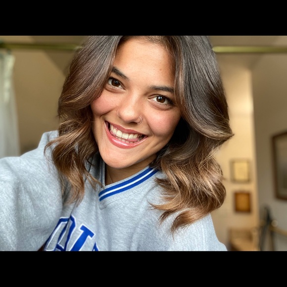 Meet your posher!!! - Picture 1 of 3